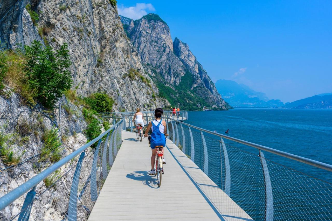 Limone Downtown Apartment Limone sul Garda Exterior photo